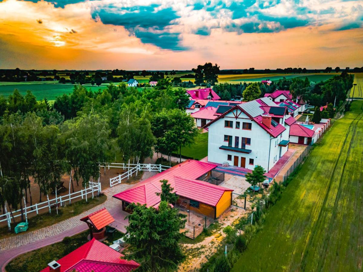 Вілла Osrodek Agroturystyczny Zacisze Giewartow Екстер'єр фото