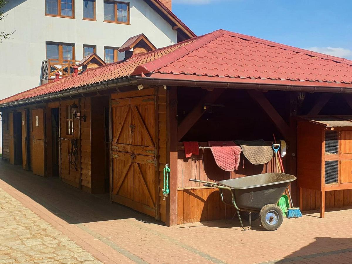 Вілла Osrodek Agroturystyczny Zacisze Giewartow Екстер'єр фото